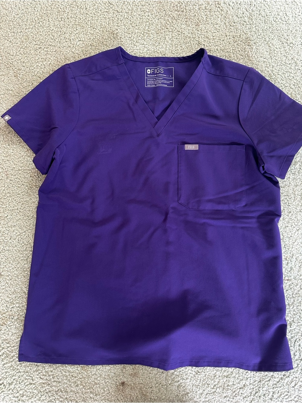 FIGS Purple Pulse Catarina V-Neck Scrub Top - SIZE LARGE